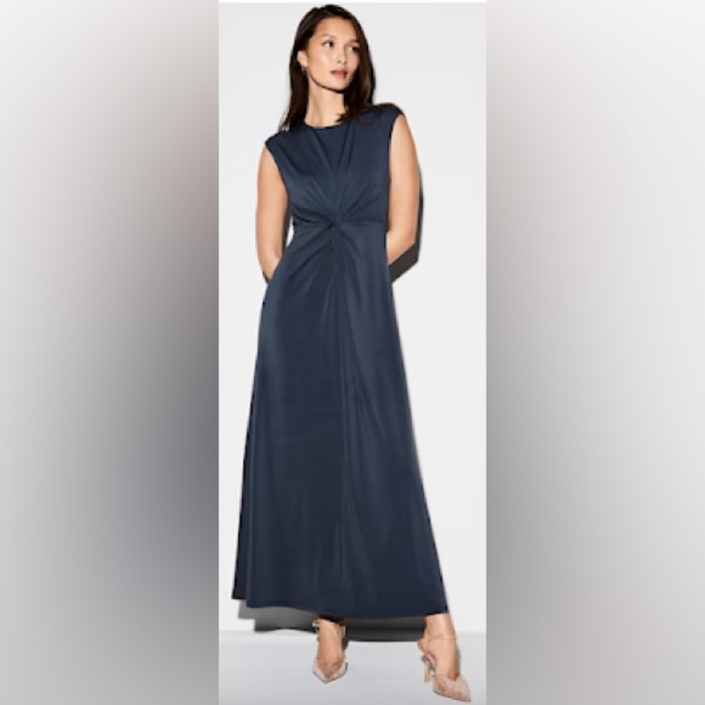 The Occasion Old Navy Sleeveless Maxi Dress